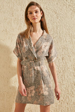 Load image into Gallery viewer, Trendyol Arched Dress TWOSS20EL0425
